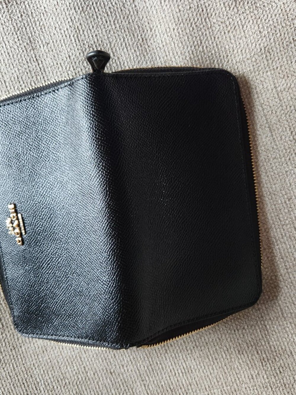 COACH medium zip around wallet black - Picture 9 of 9